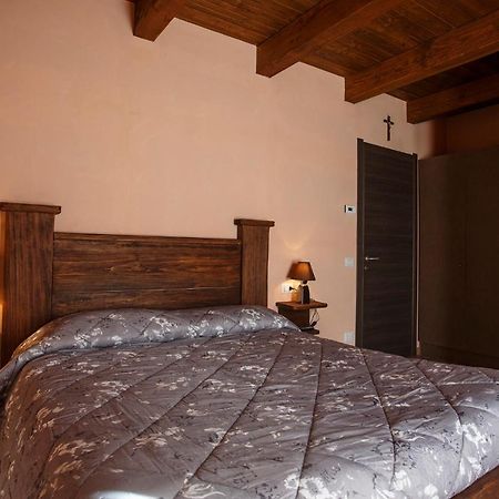 Circolo Operaio Acli Colloro Hotel ภายนอก รูปภาพ