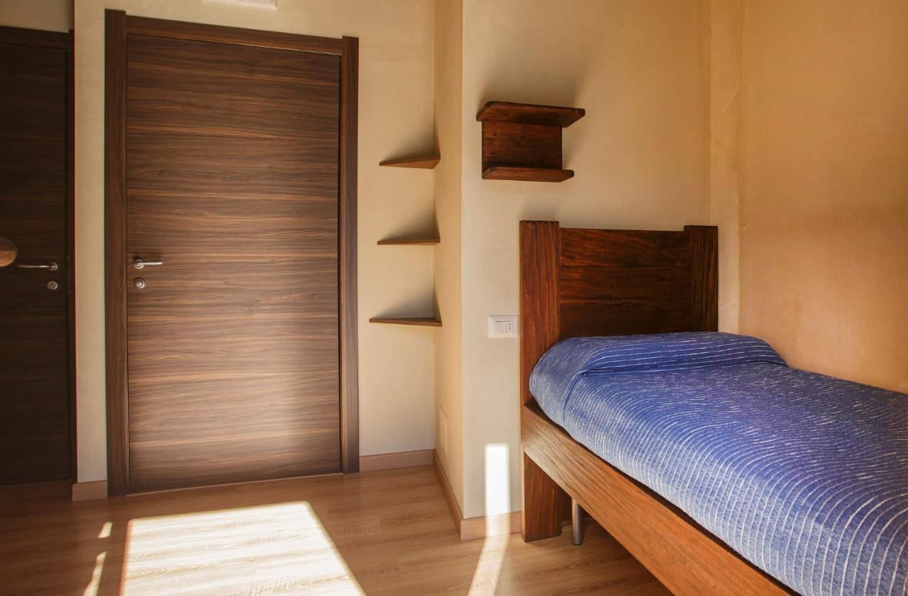 Circolo Operaio Acli Colloro Hotel ภายนอก รูปภาพ